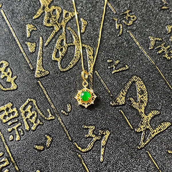 S925银镶嵌阳绿蛋形吊坠
